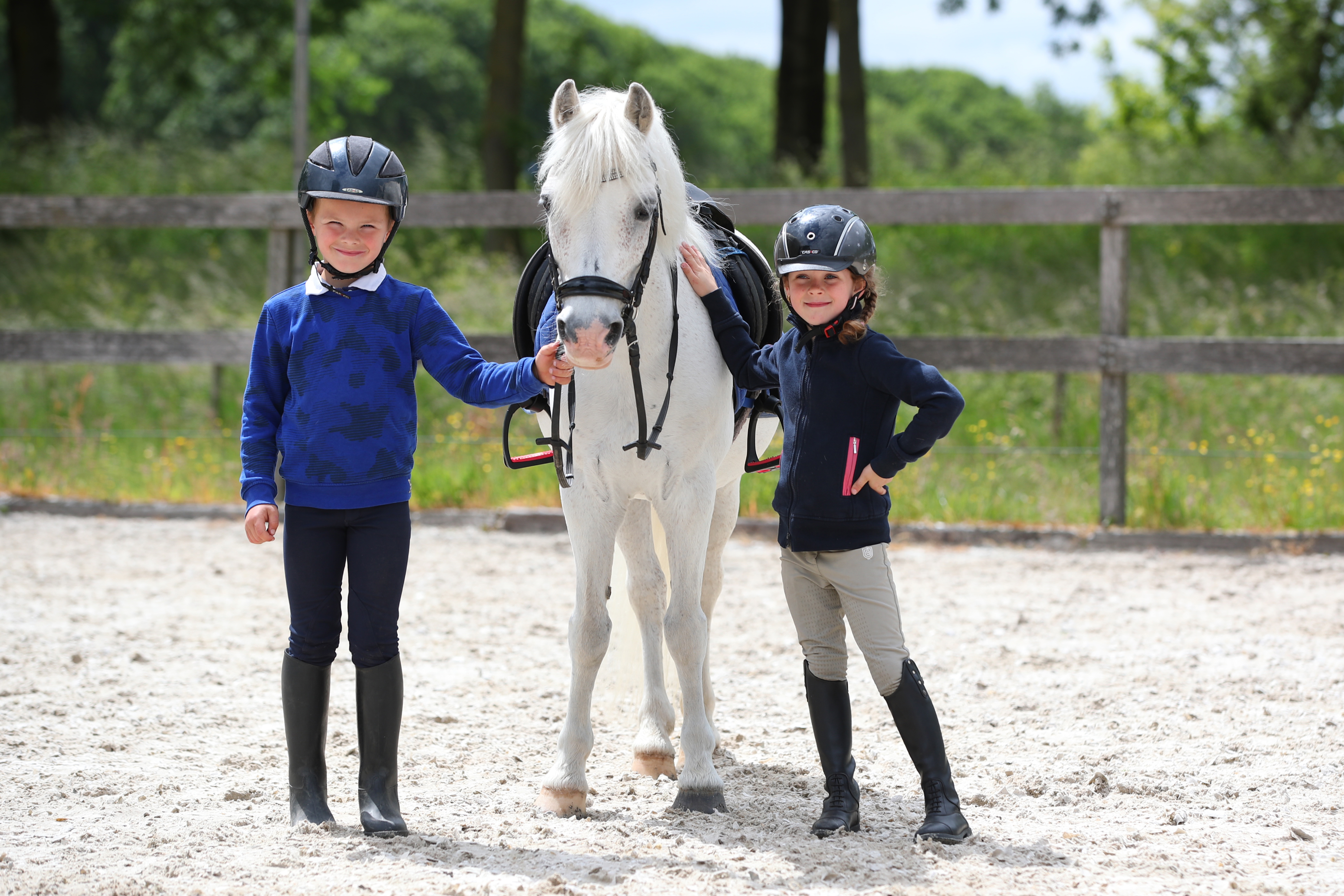 Fractie Grootste Mooie vrouw Leer kinderen paardrijden met Bixie&Friends | FNRS